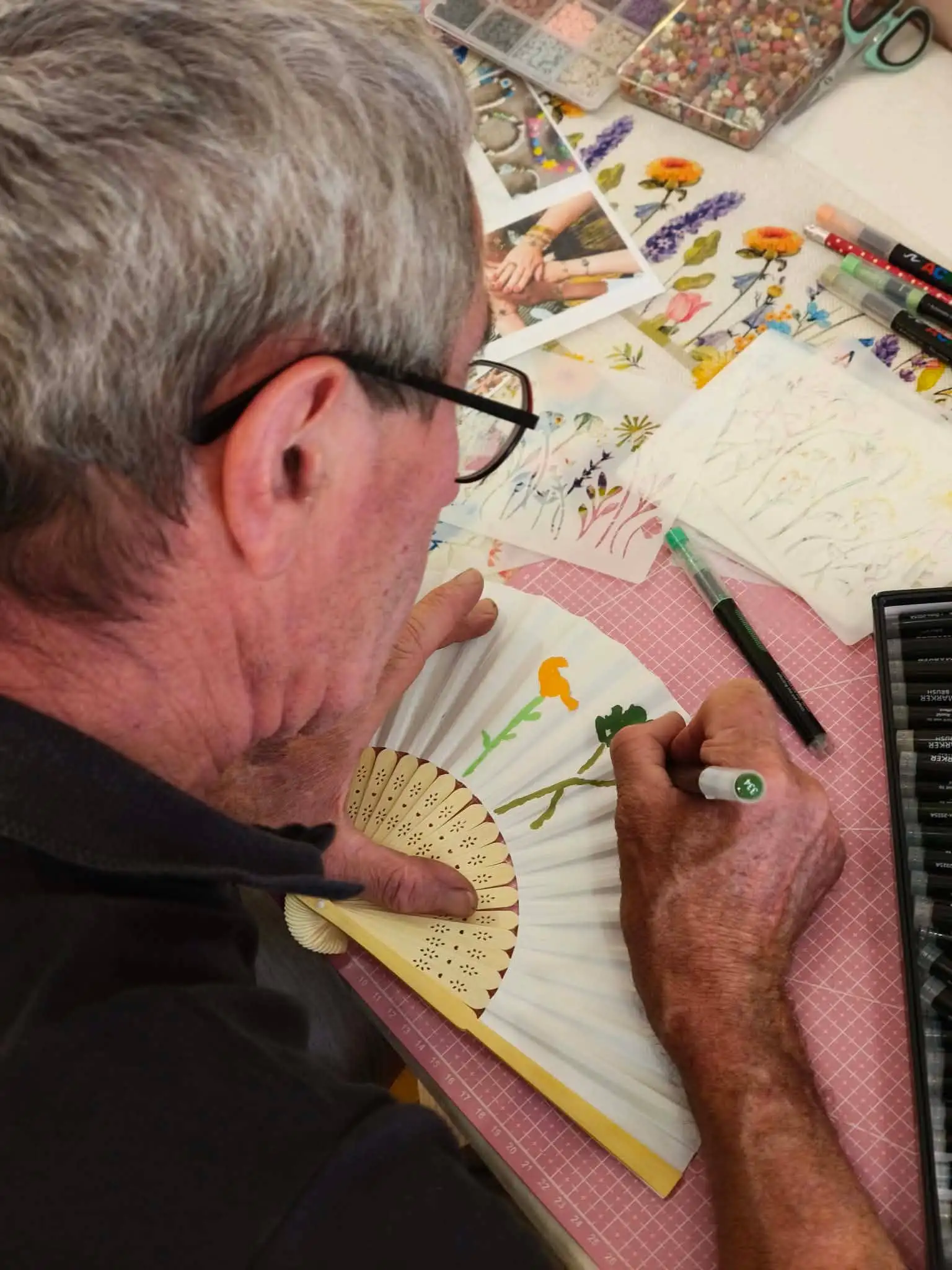 Ateliers Peinture, Aquarelle et Vision Board - peinture sur éventail