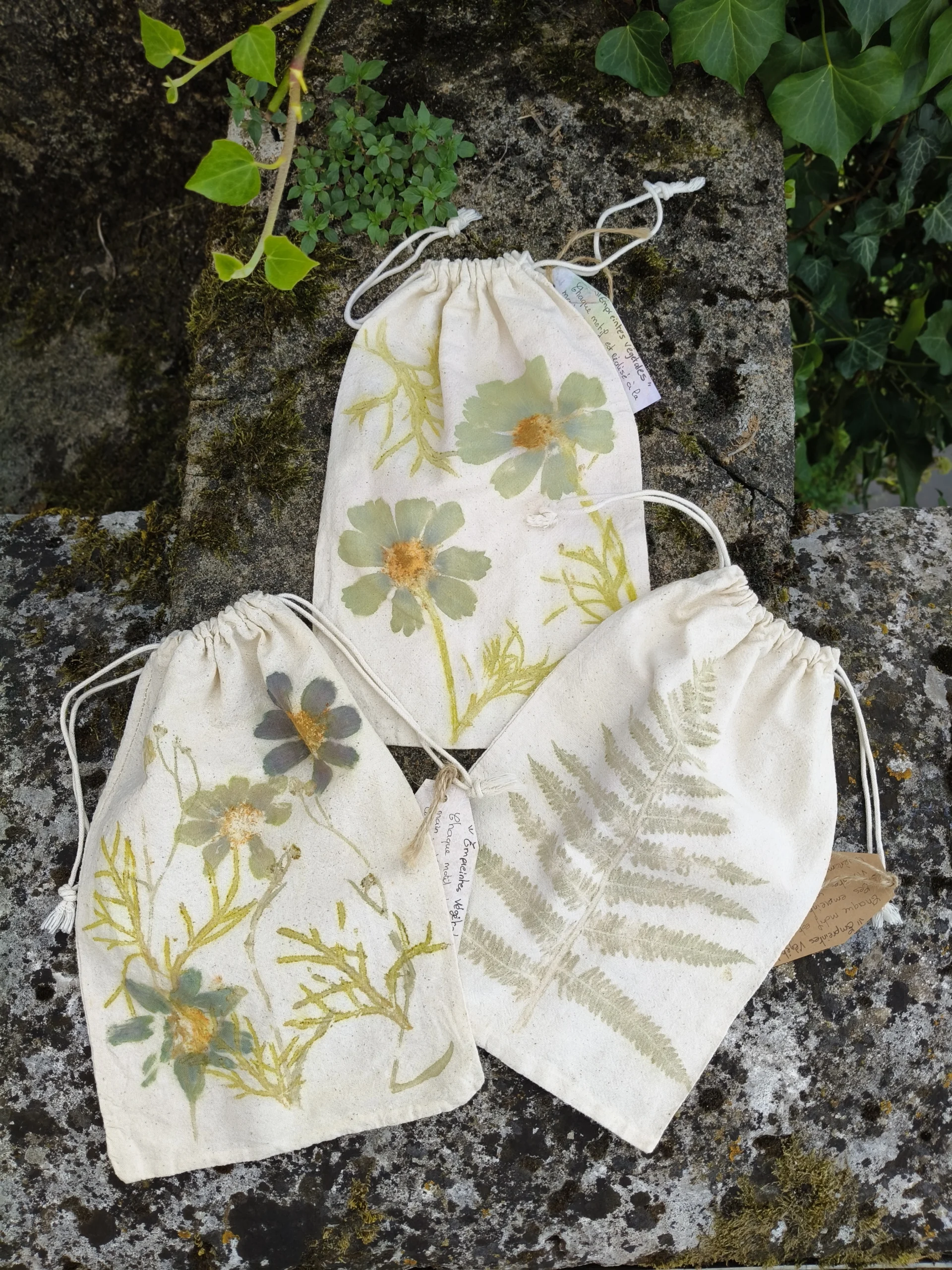 sac et pochon en impression végétale, création naturelle en poitou charente