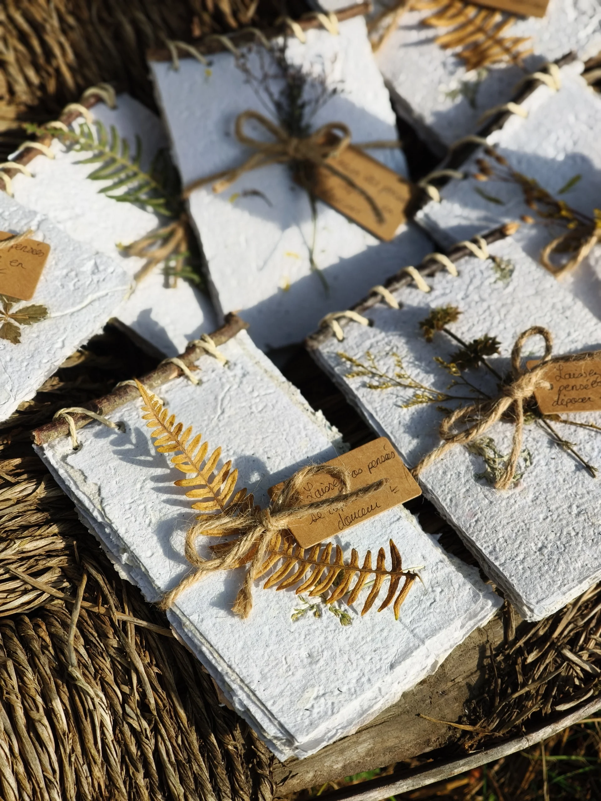 papier artisasanle et carnet de note fait main dans le sud vienne