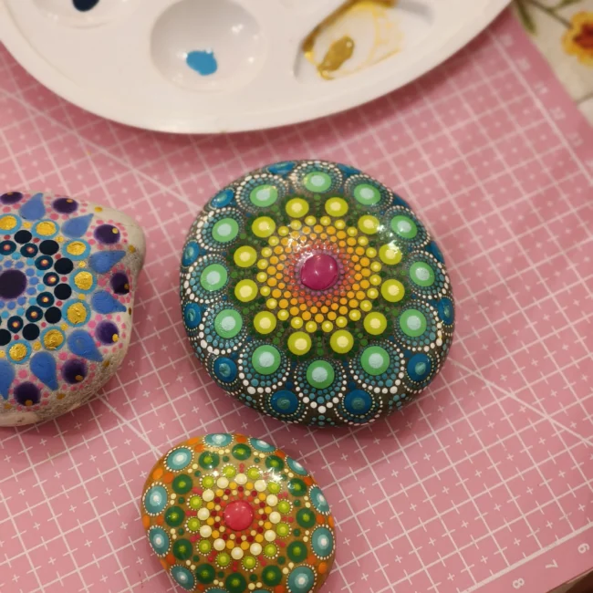 Ateliers Peinture, Aquarelle et Vision Board - peinture mandala, mandala dotting tool