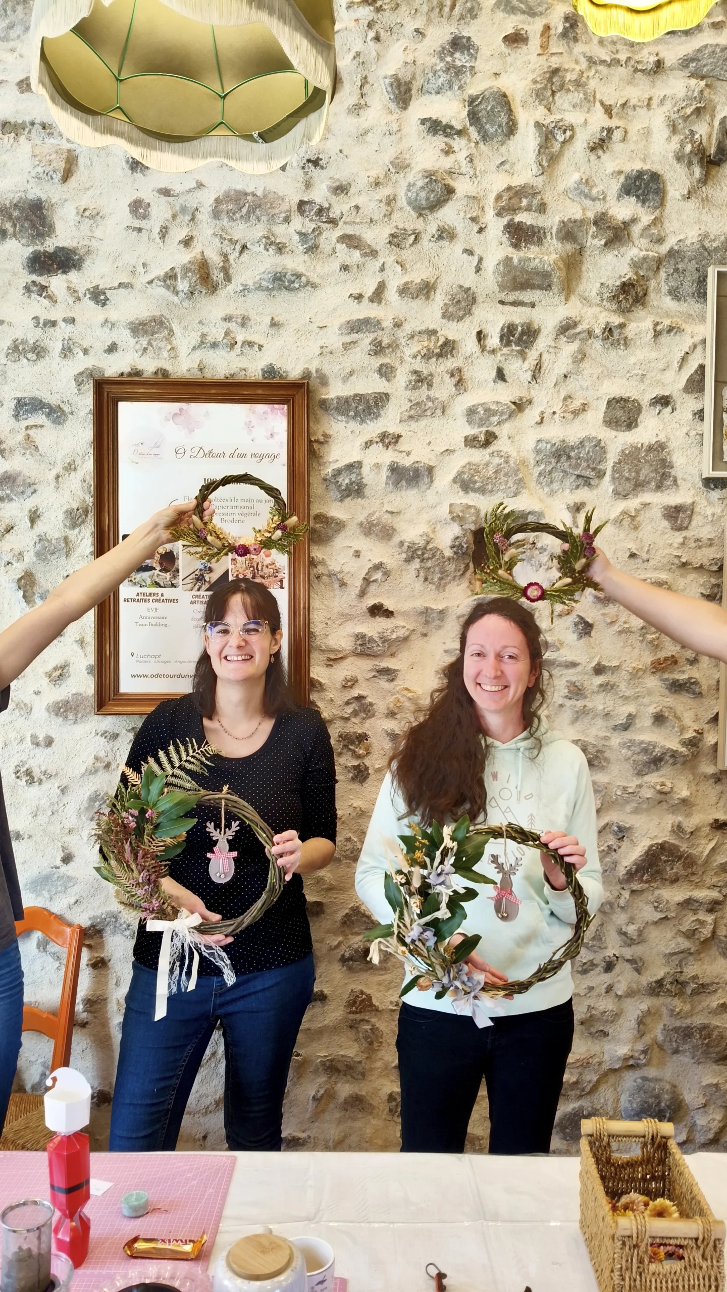 atelier couronne de fleurs séchées à Luchapt 86