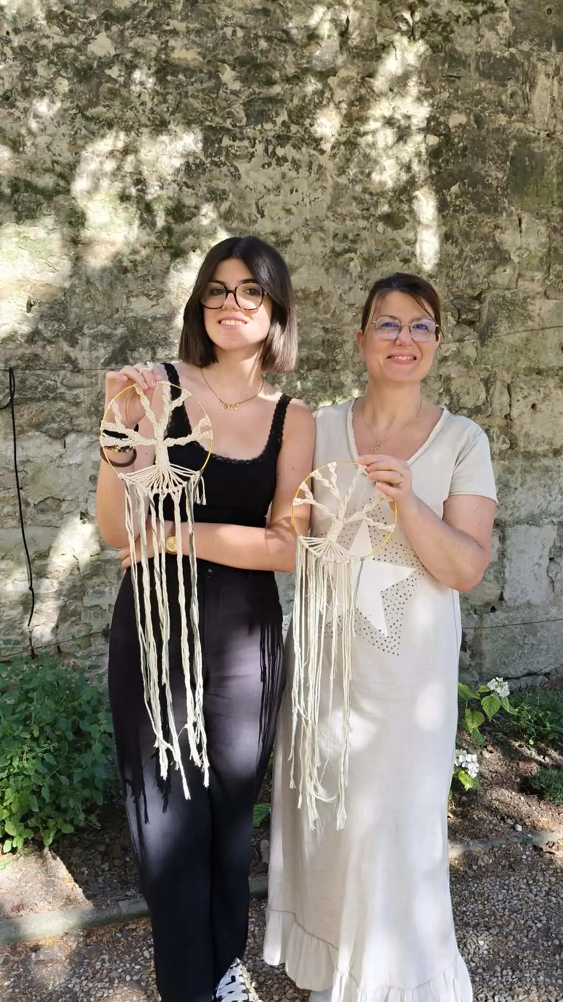 Ateliers créatifs macramé à Niort pour créer un arbre de vie